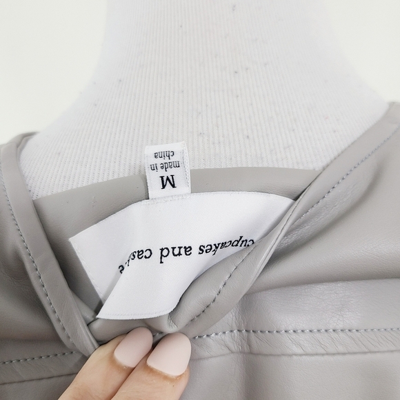 Cupcakes & Cashmere Kadence gray leather jacket Size Medium - Picture 6 of 10